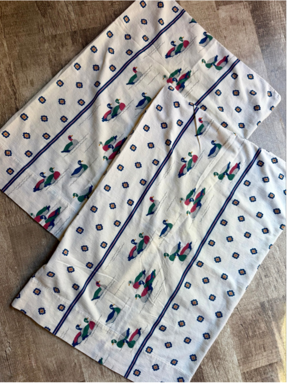 Vintage J.P. Stevens 100% Cotton Flannel Pillowcases Pair Mallard Ducks Waterfow